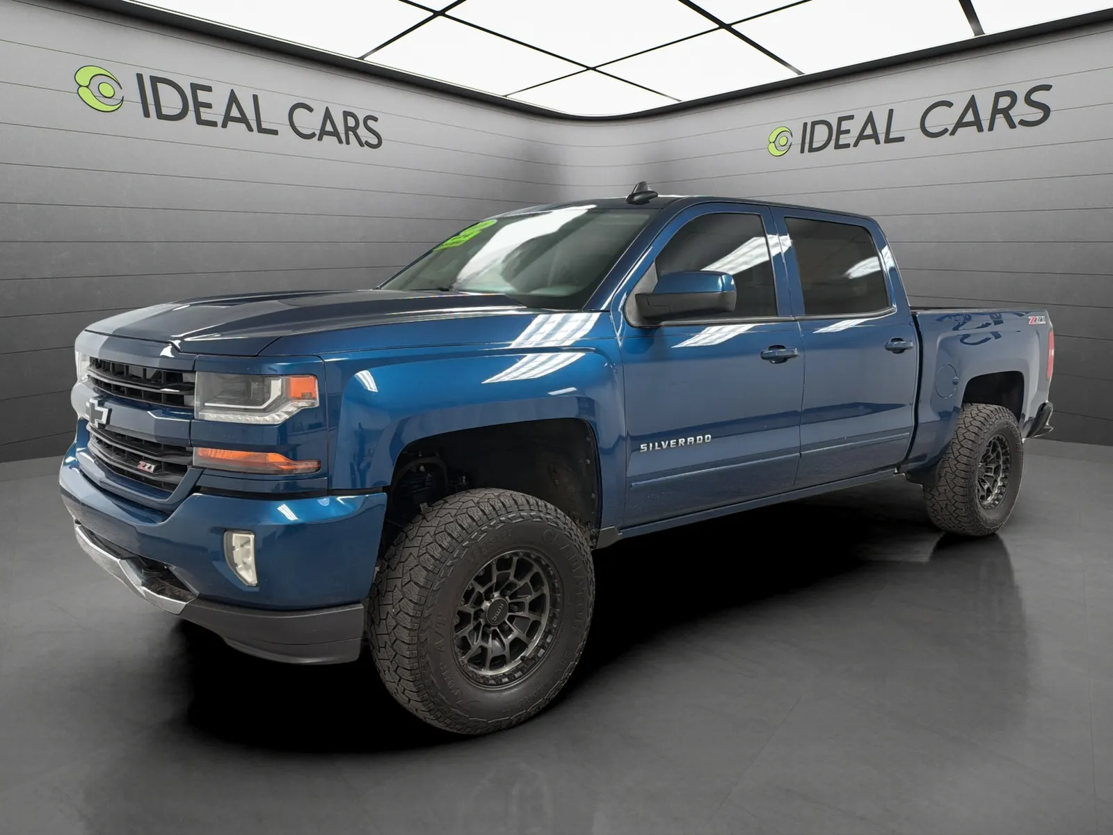 Blue 2016 Chevrolet Silverado 1500 LT Z71 for sale in Mesa, AZ