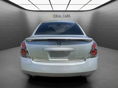 More photos of 2005 Nissan Altima 3.5 SE at Ideal Cars - at Gilbert Rd, AZ