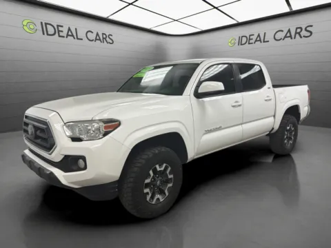 White 2020 Toyota Tacoma SR5 for sale in Mesa, AZ