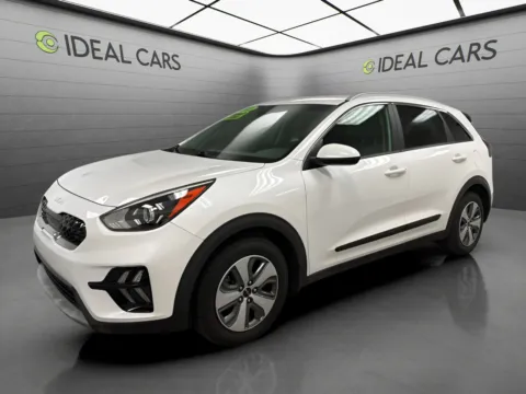 White 2022 Kia Niro LX for sale in Mesa, AZ