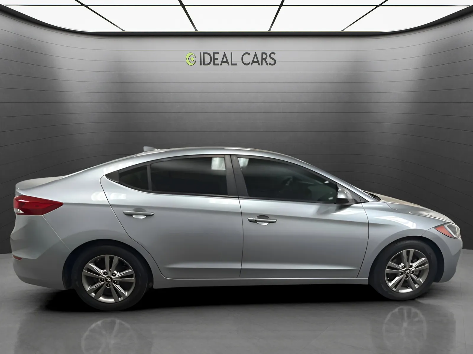 Hyundai Elantra photo 4