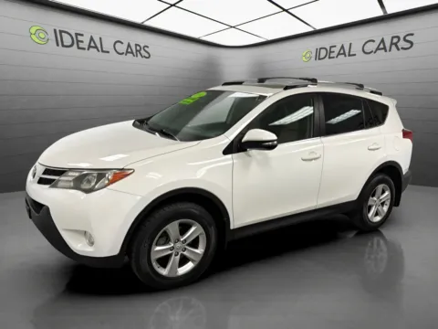White 2014 Toyota RAV4 XLE for sale in Mesa, AZ