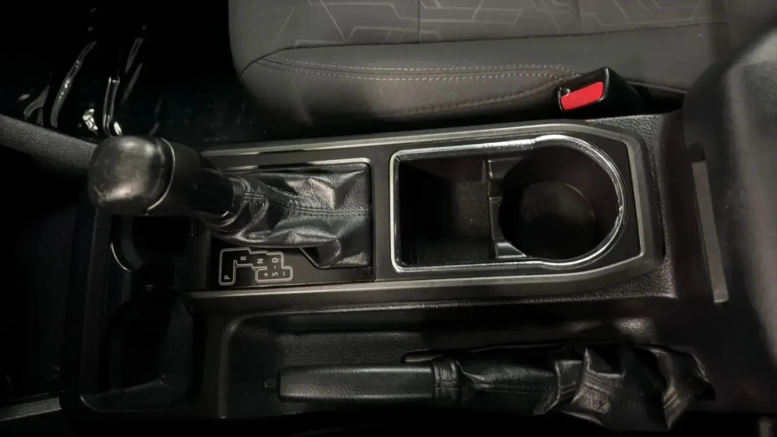Toyota Tacoma photo 12