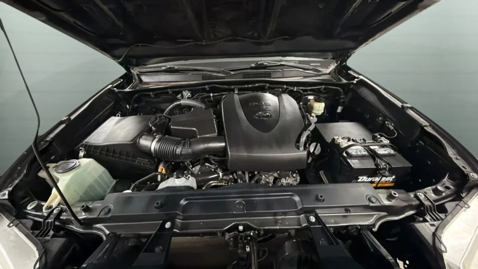 Toyota Tacoma photo 22