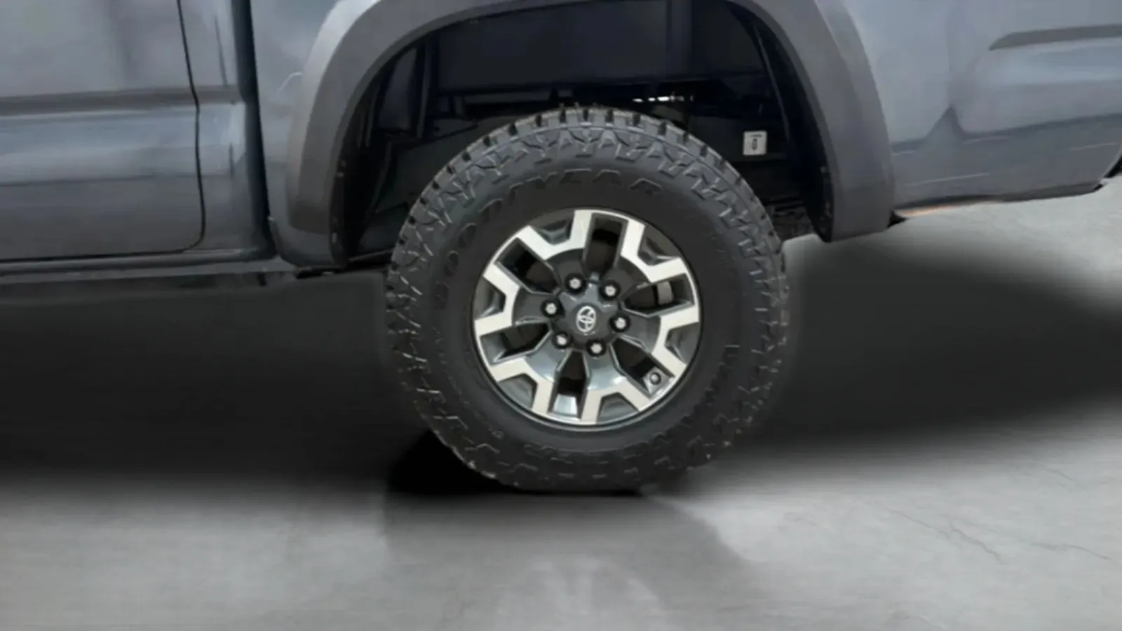 Toyota Tacoma photo 28