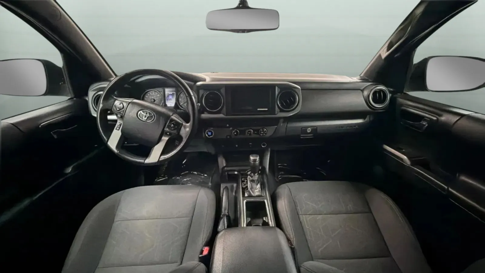 Toyota Tacoma photo 9