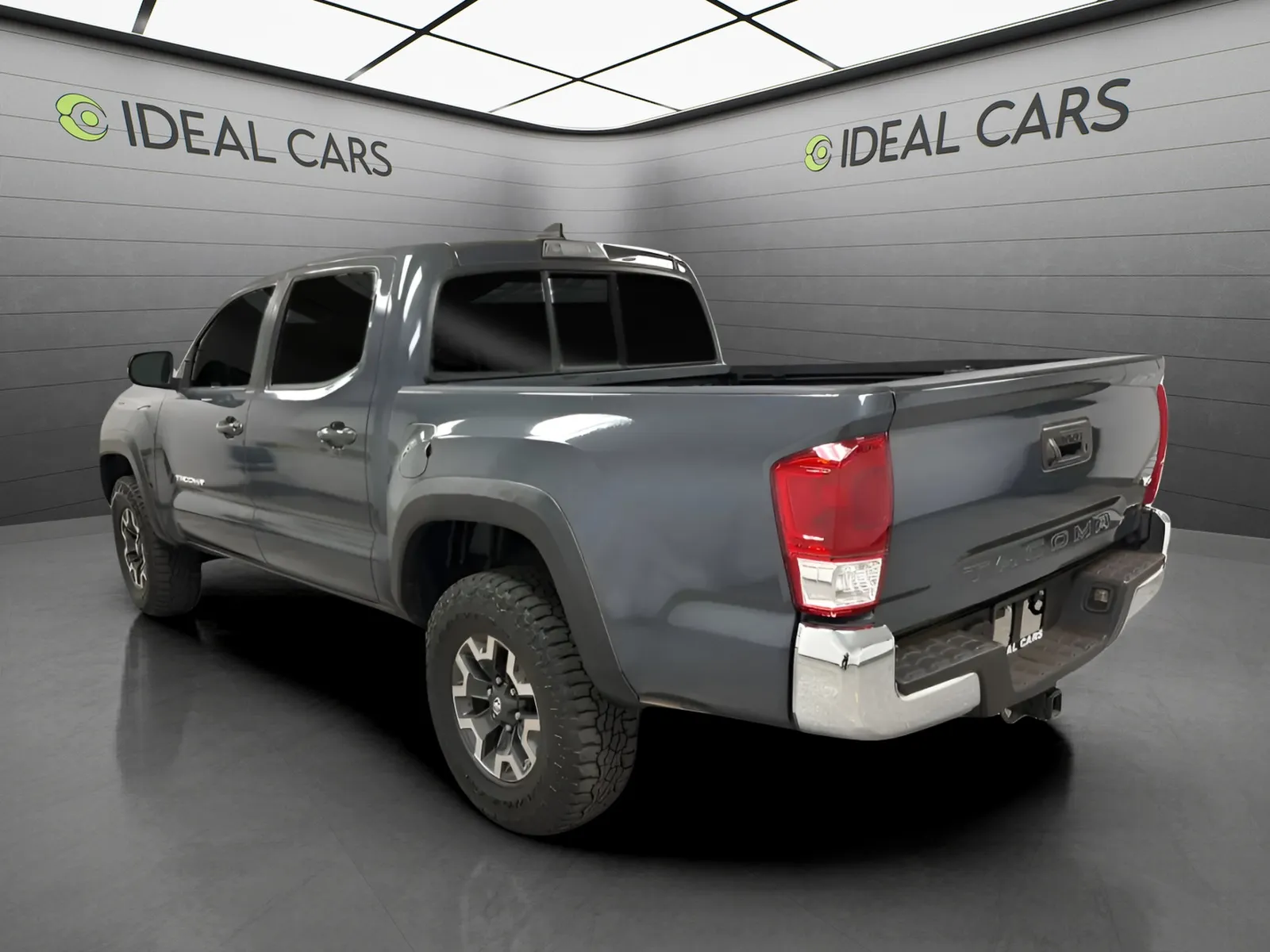 Toyota Tacoma photo 7