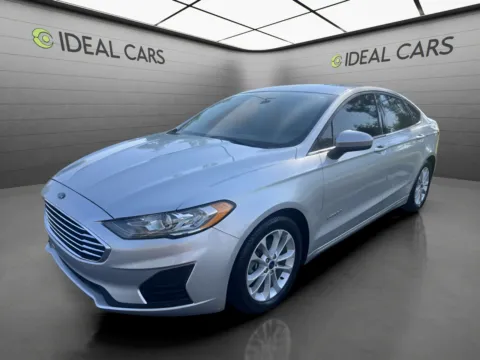 Silver 2019 Ford Fusion Hybrid SE for sale in Mesa, AZ