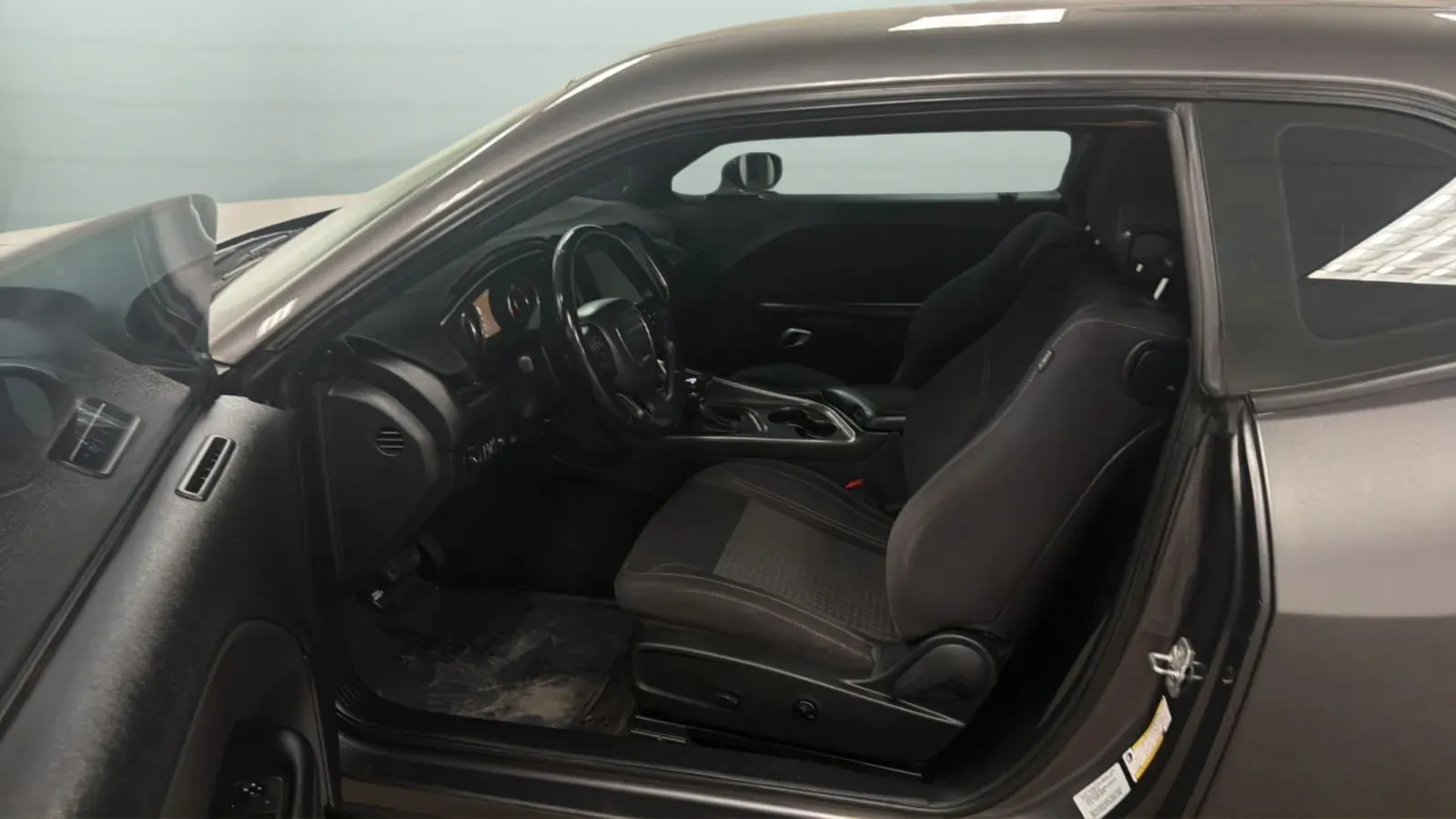 Dodge Challenger photo 20