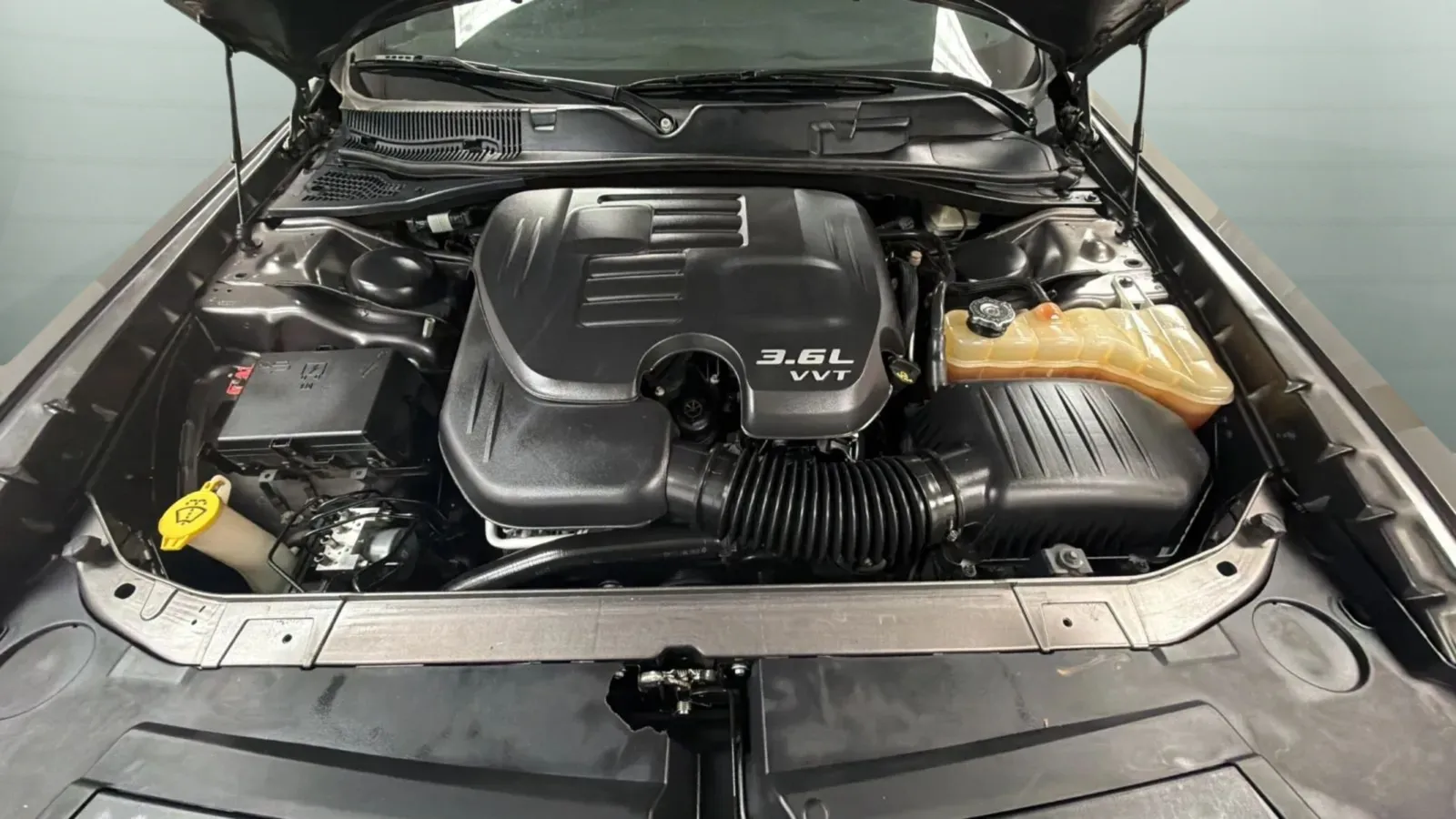 Dodge Challenger photo 22