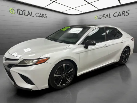 White 2018 Toyota Camry XSE for sale in Mesa, AZ