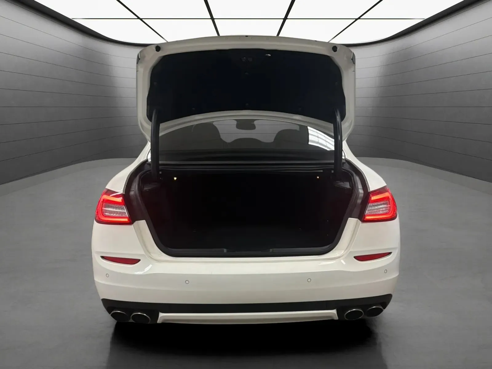 Maserati Quattroporte photo 20