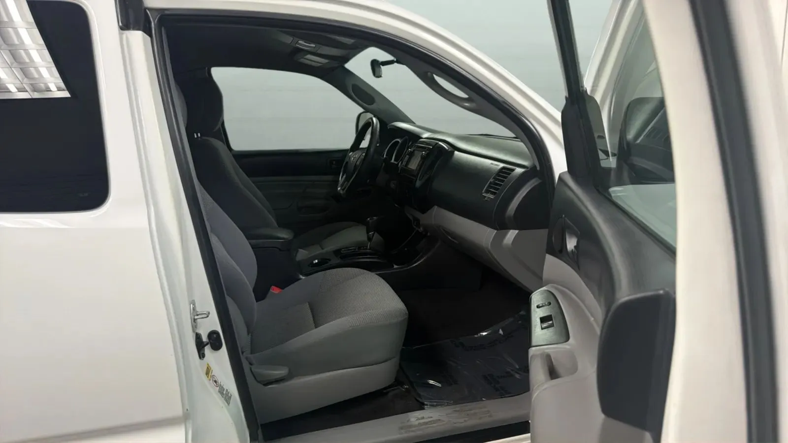 Toyota Tacoma photo 20