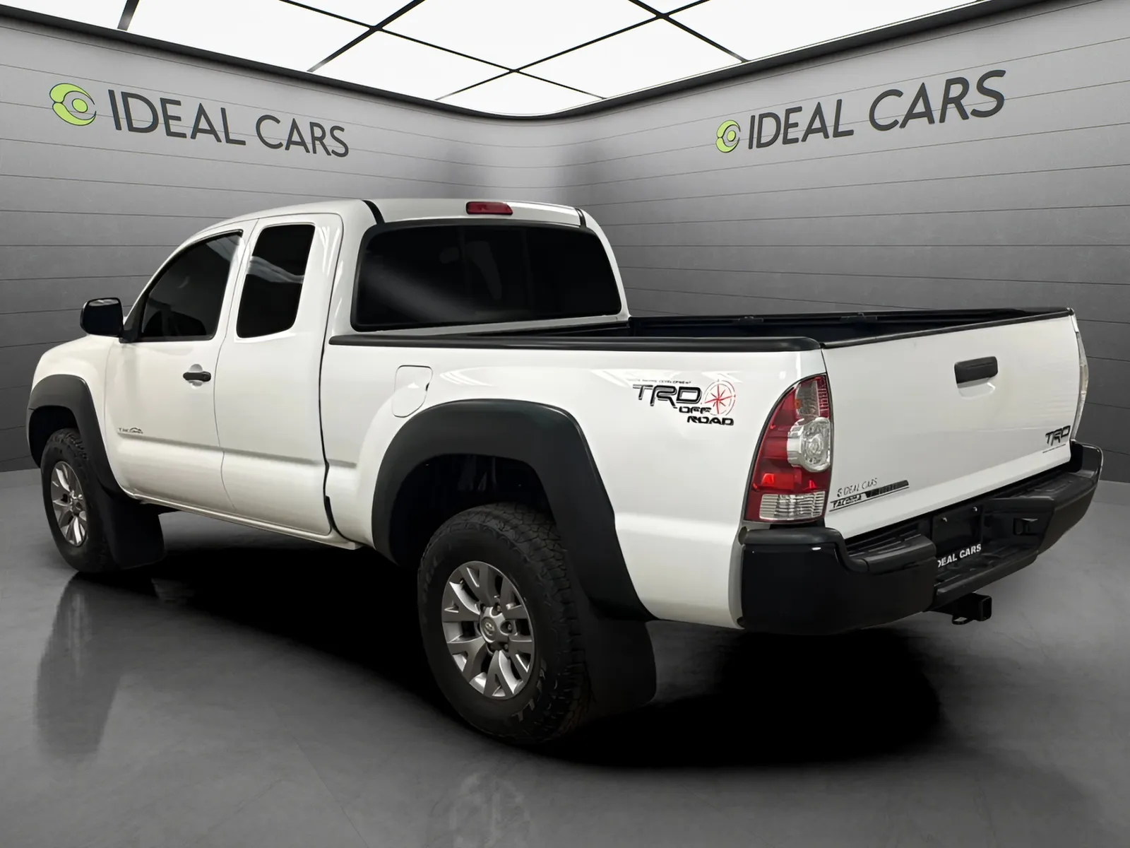 Toyota Tacoma photo 7