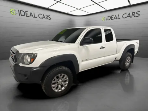 White 2013 Toyota Tacoma PreRunner for sale in Mesa, AZ