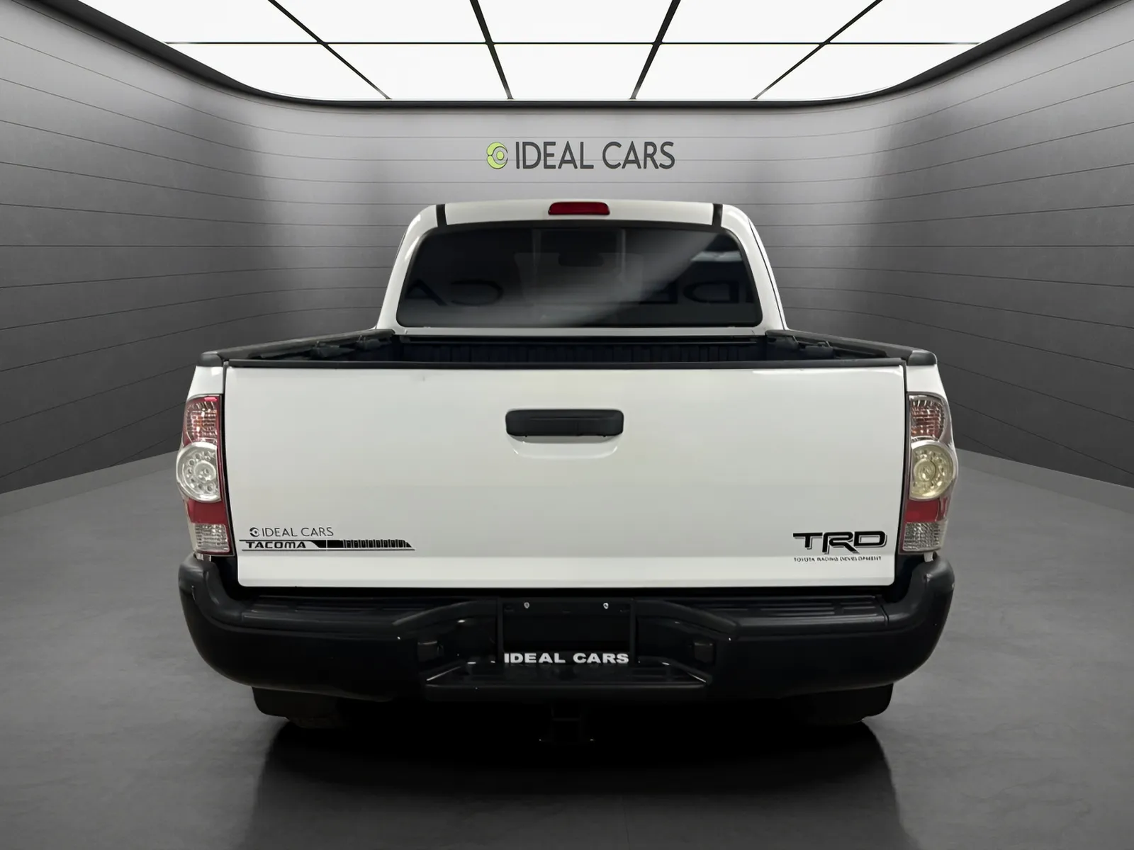Toyota Tacoma photo 6
