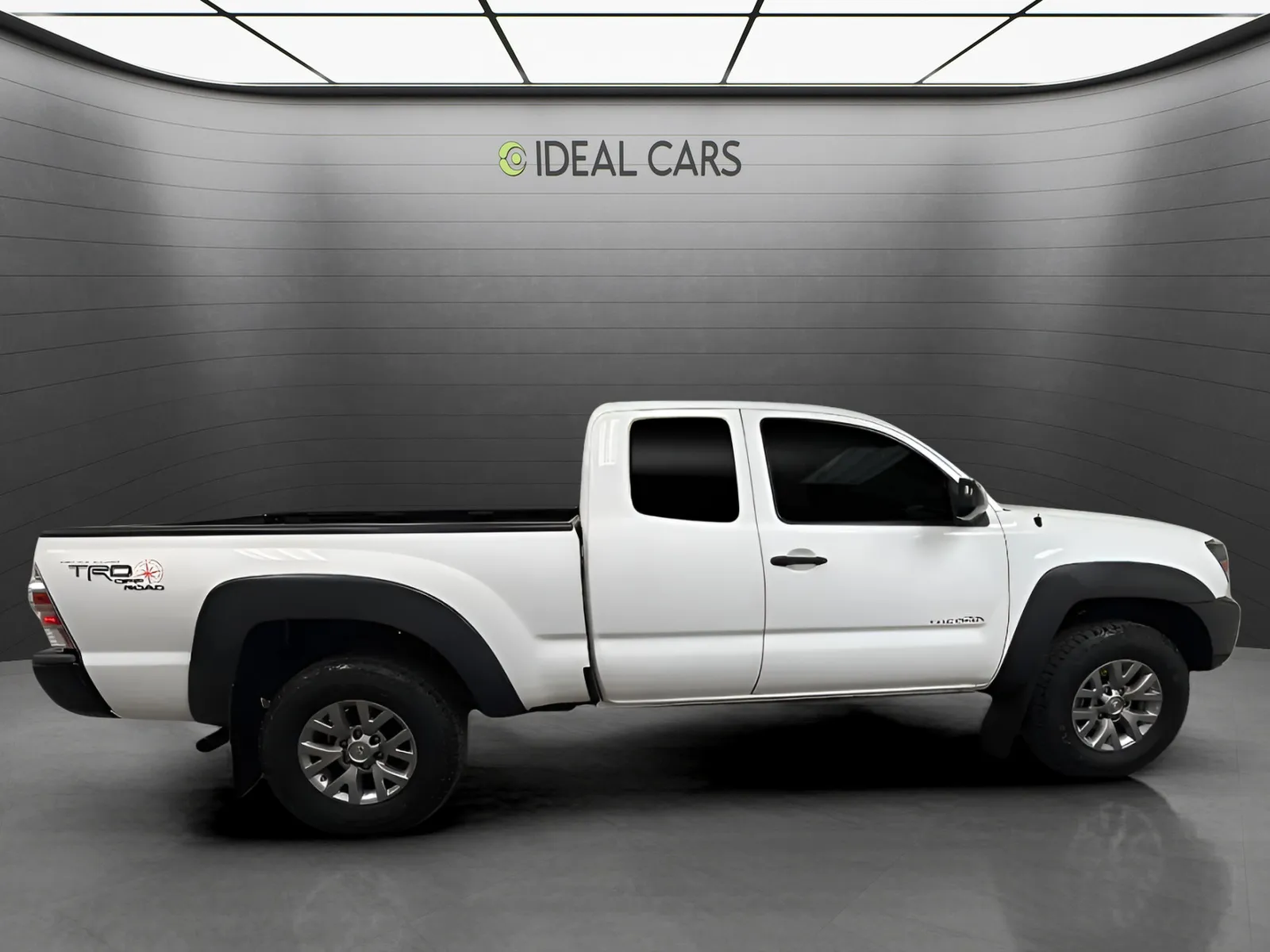 Toyota Tacoma photo 4