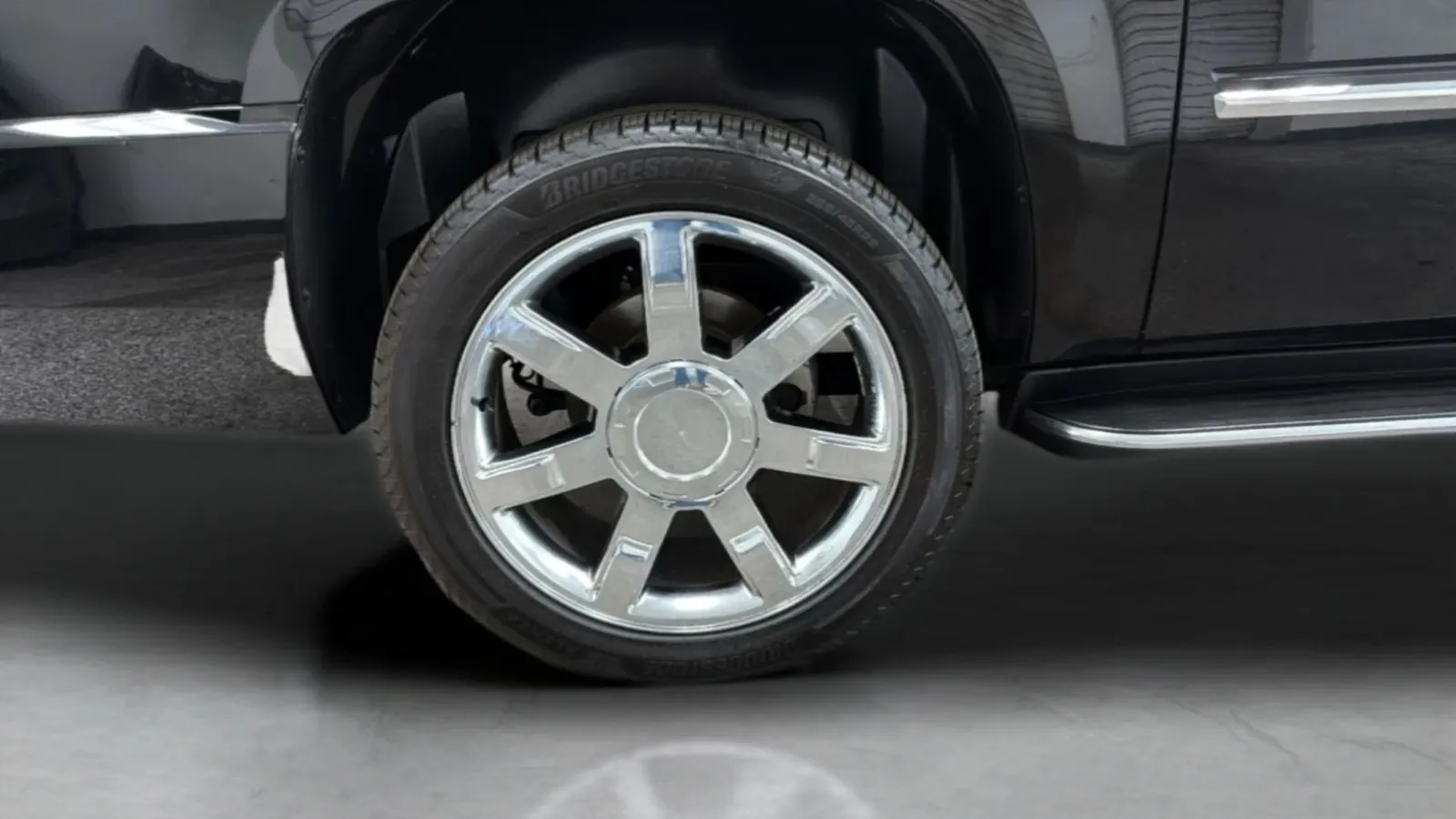 Cadillac Escalade ESV photo 26
