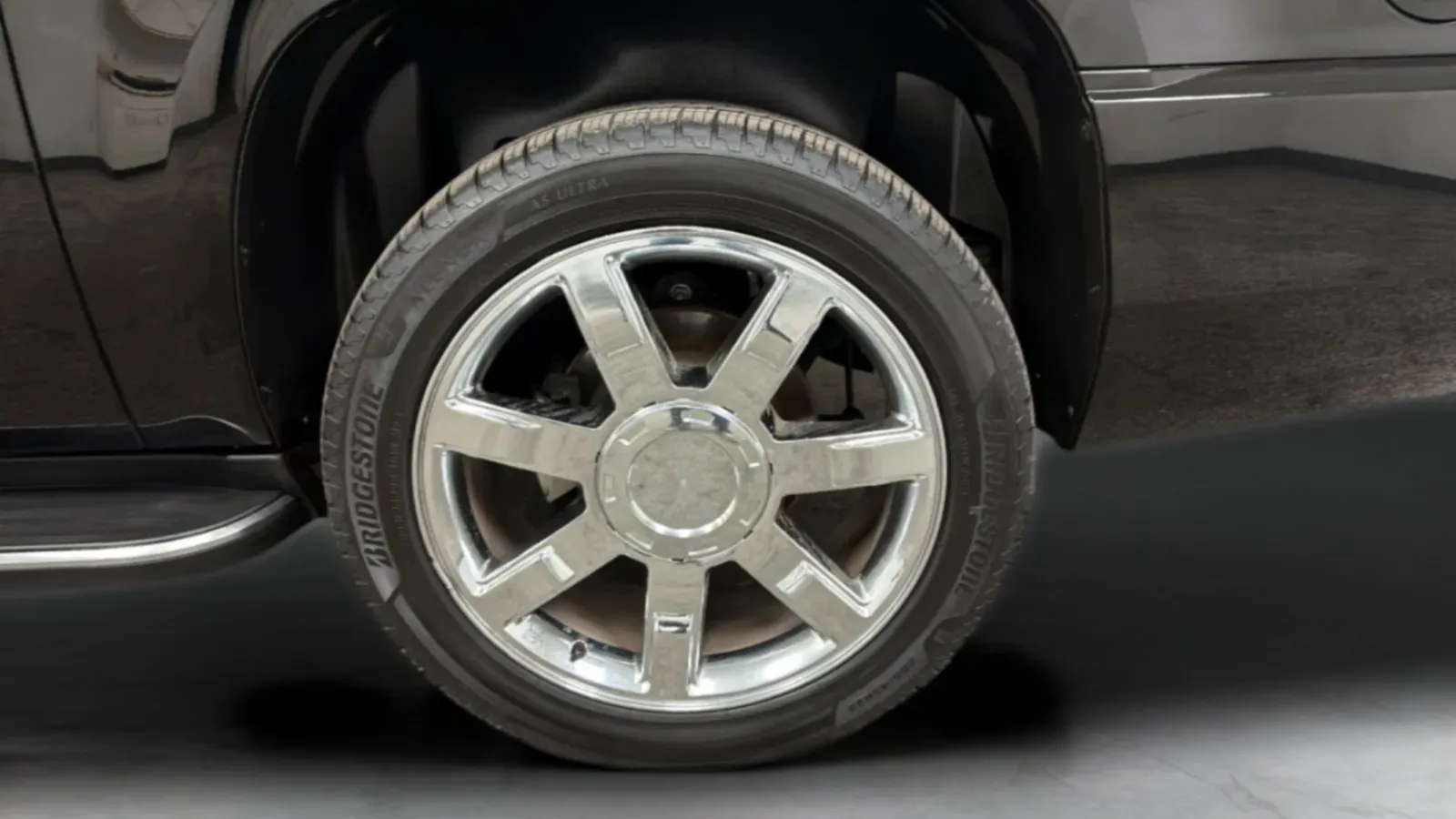 Cadillac Escalade ESV photo 27