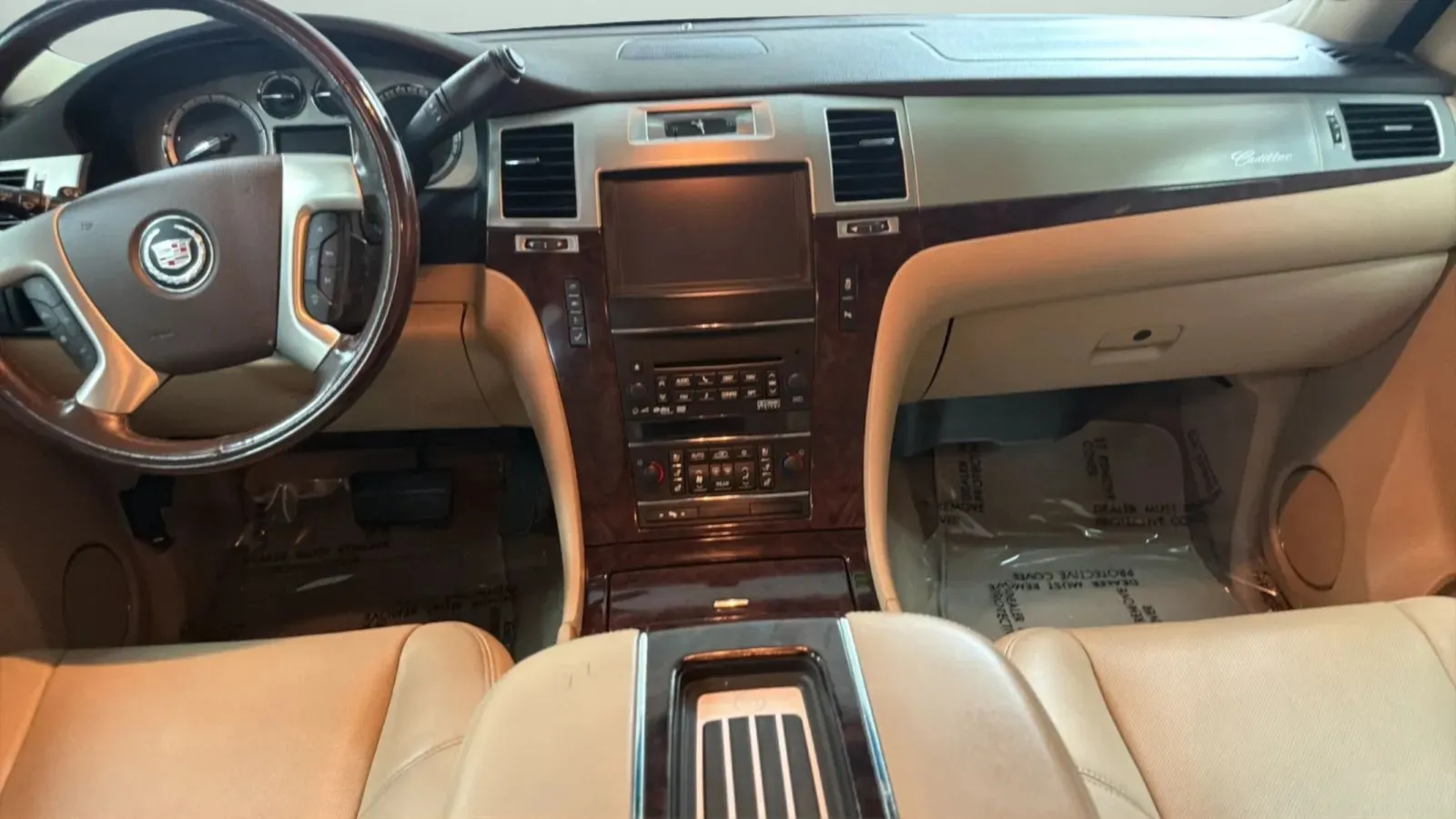Cadillac Escalade ESV photo 15