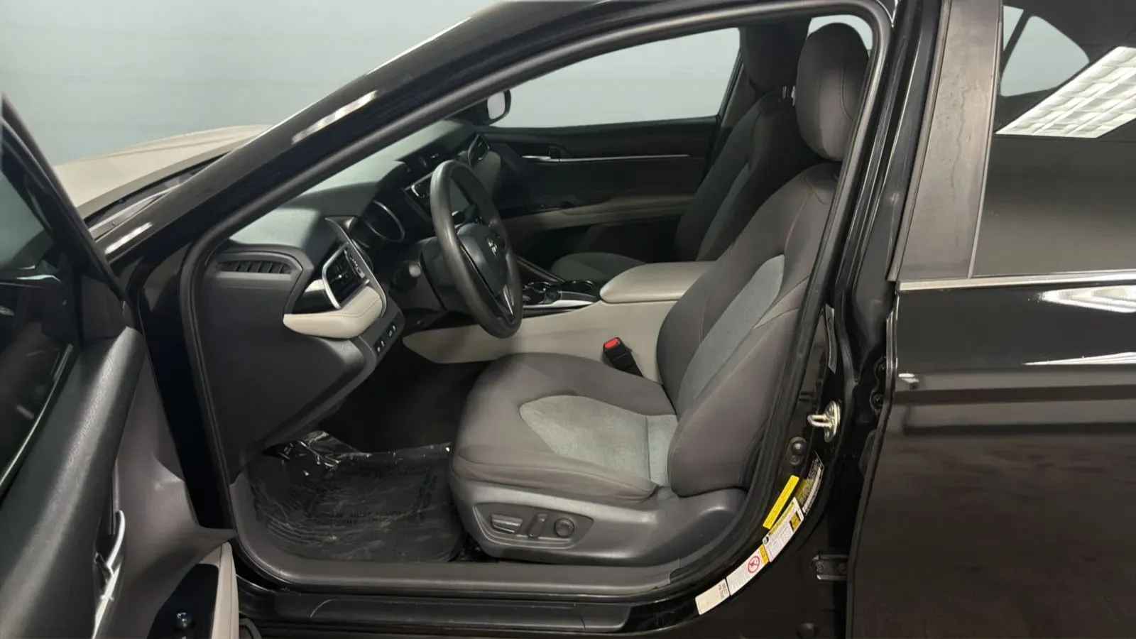 Toyota Camry photo 20