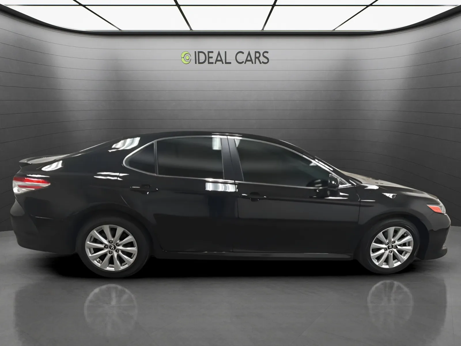 Toyota Camry photo 4