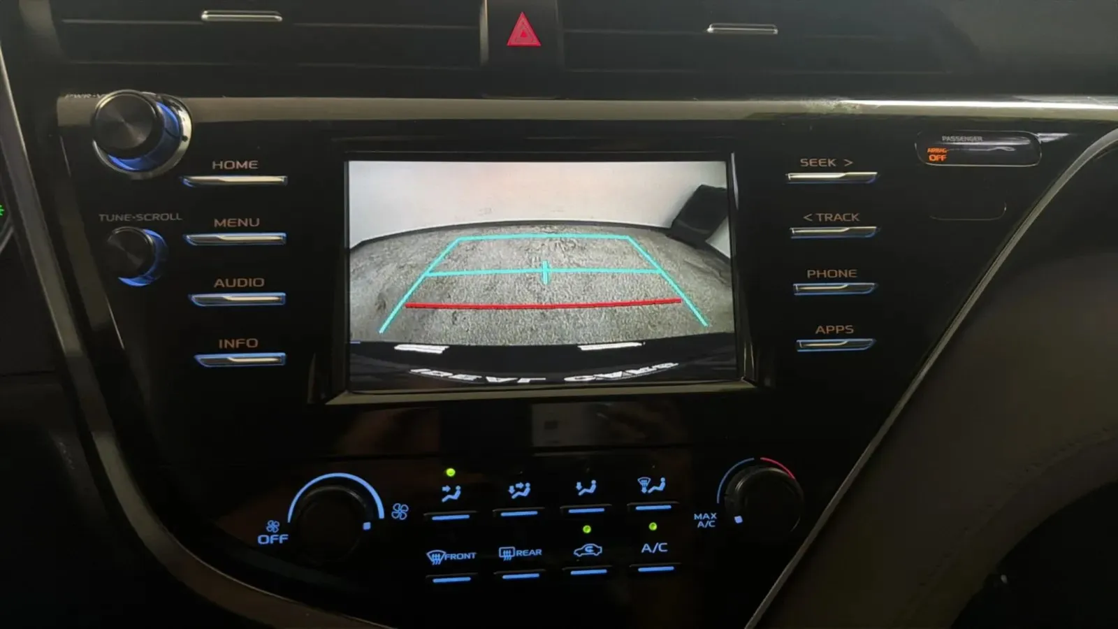 Toyota Camry photo 14