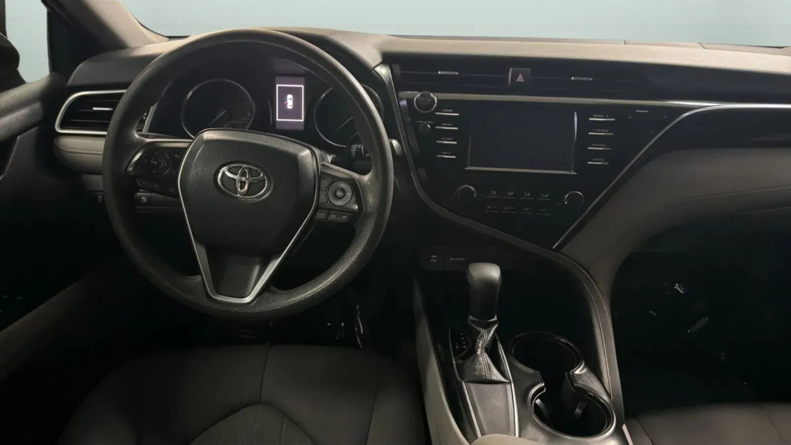 Toyota Camry photo 10