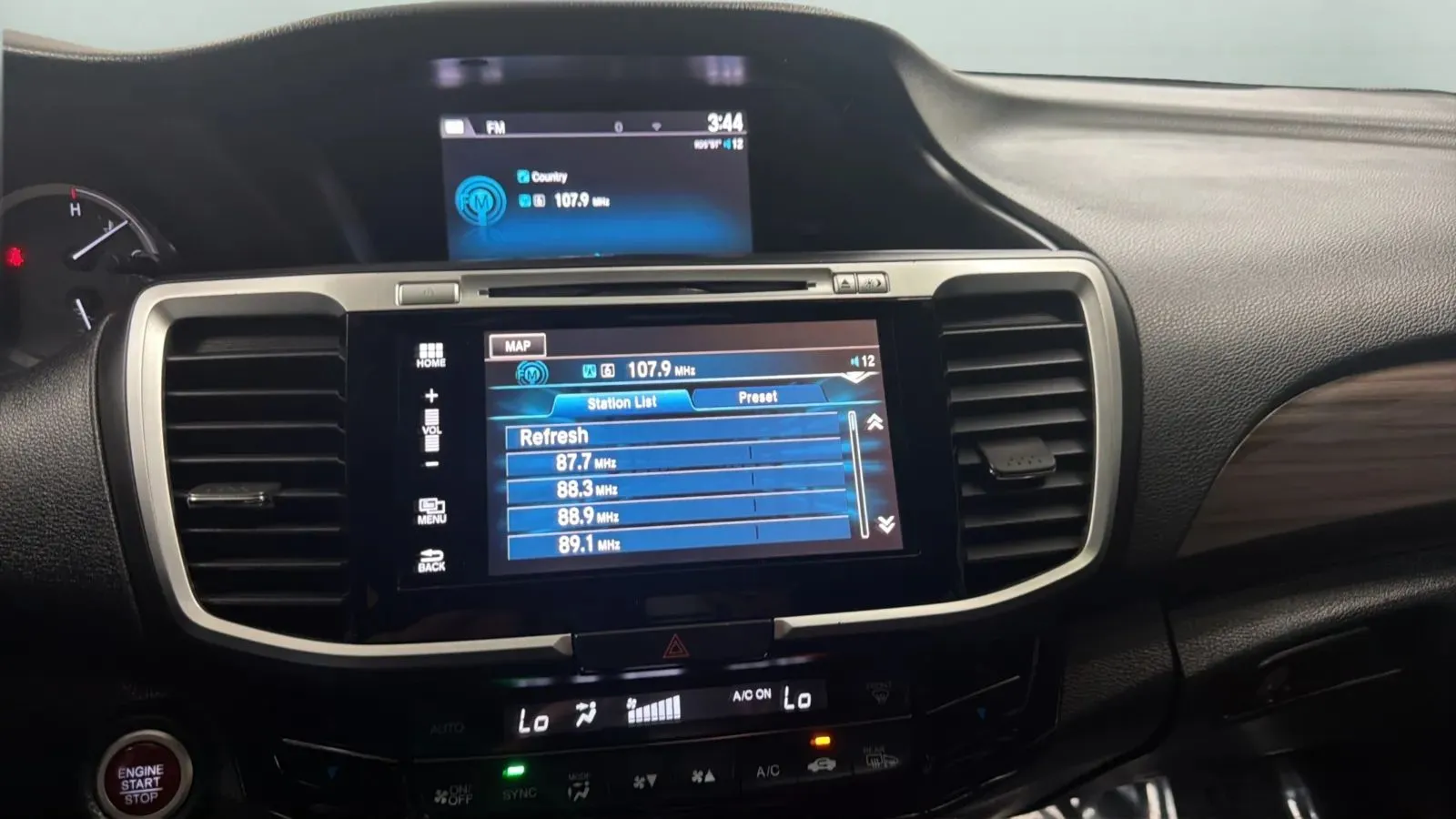 Honda Accord photo 13