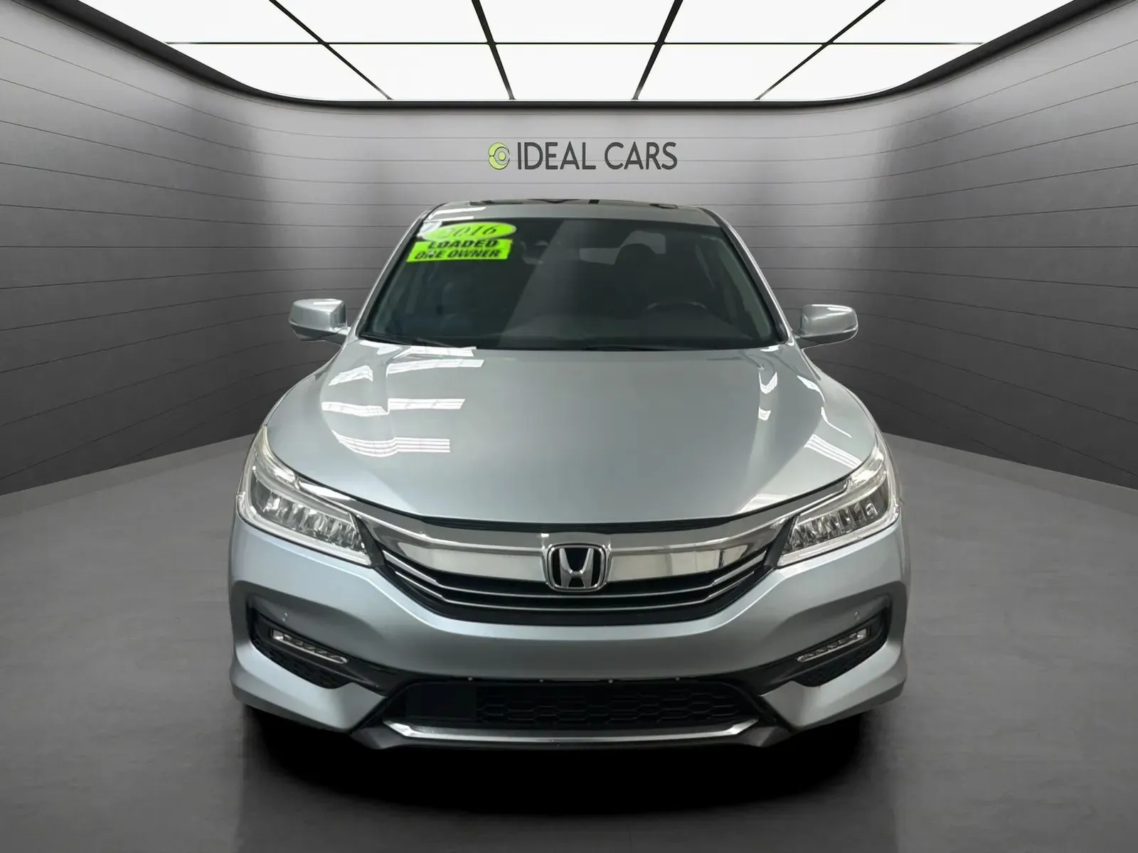 Honda Accord photo 2