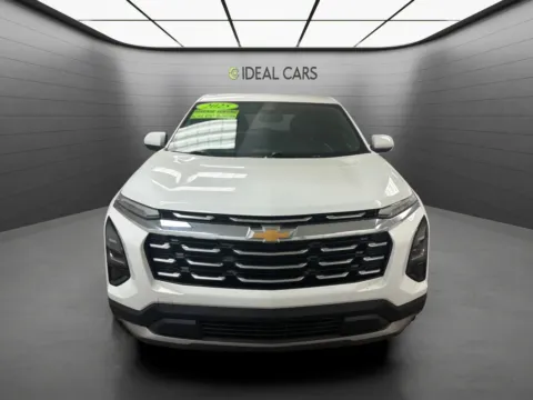 Photos of 2025 Chevrolet Equinox LT for sale in Mesa, AZ at Ideal Cars - at Gilbert Rd