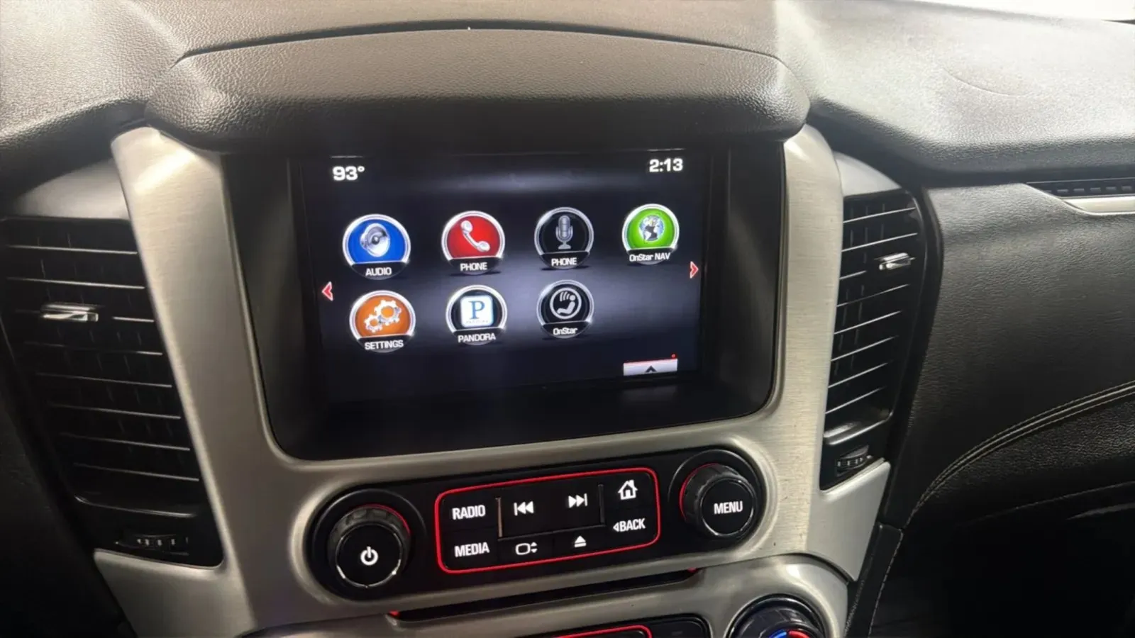 GMC Yukon photo 13