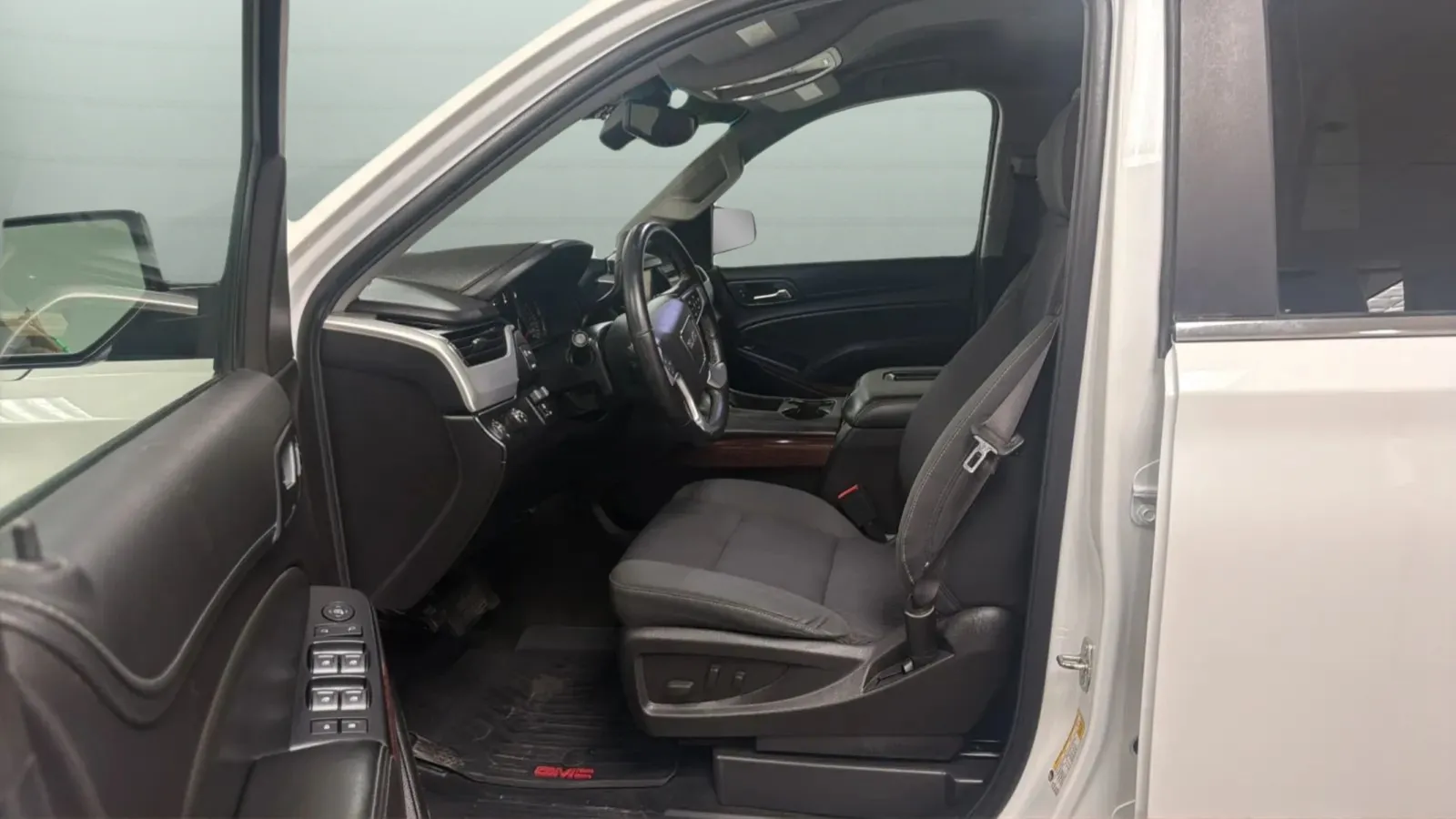 GMC Yukon photo 20