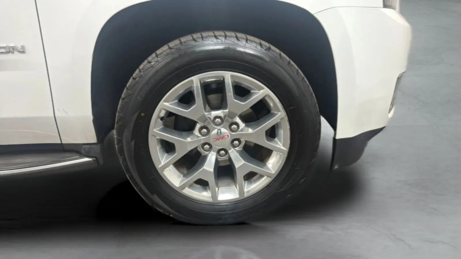 GMC Yukon photo 25