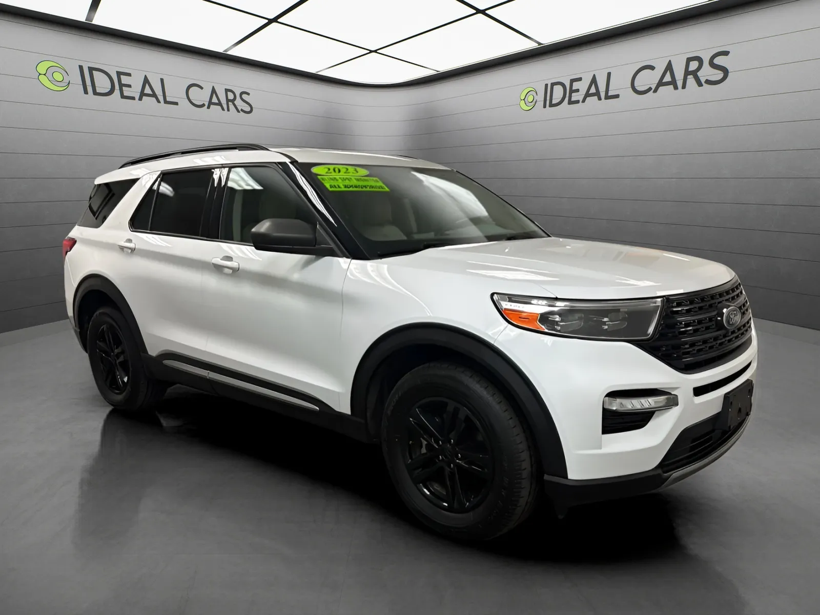 Ford Explorer photo 3