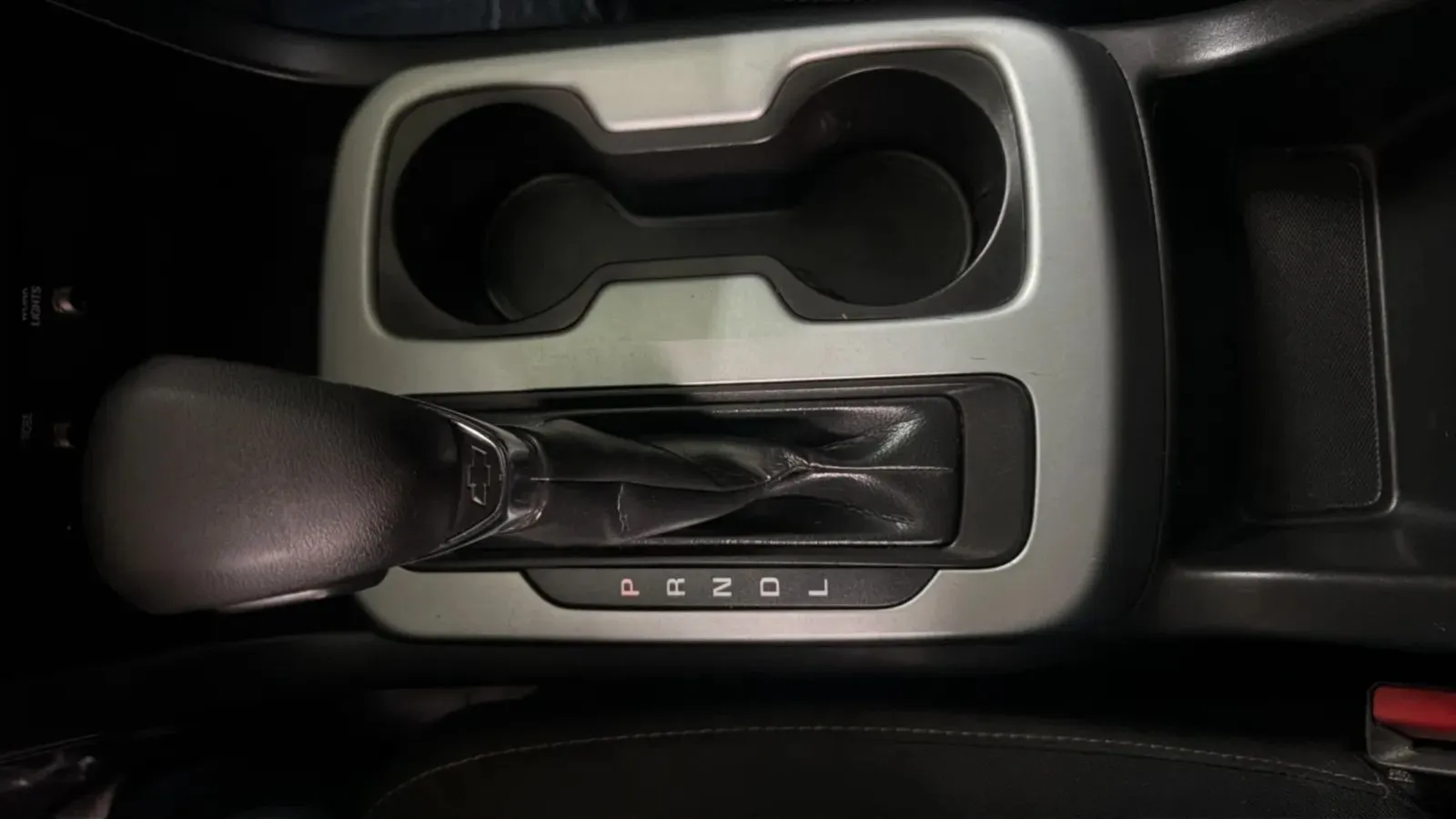 Chevrolet Colorado photo 12
