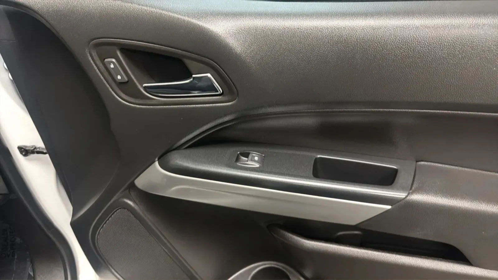Chevrolet Colorado photo 17