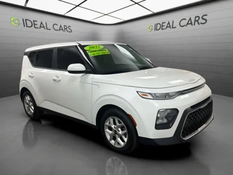 Another view of 2022 Kia Soul LX for sale in Mesa, AZ at Ideal Cars - at Gilbert Rd