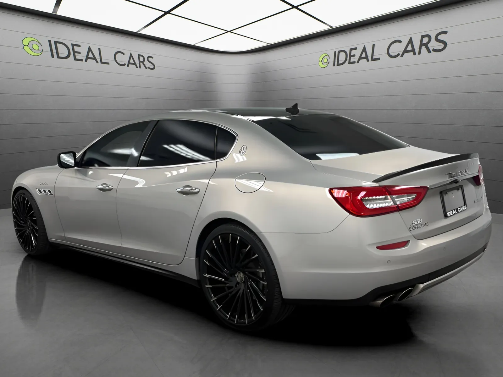 Maserati Quattroporte photo 7