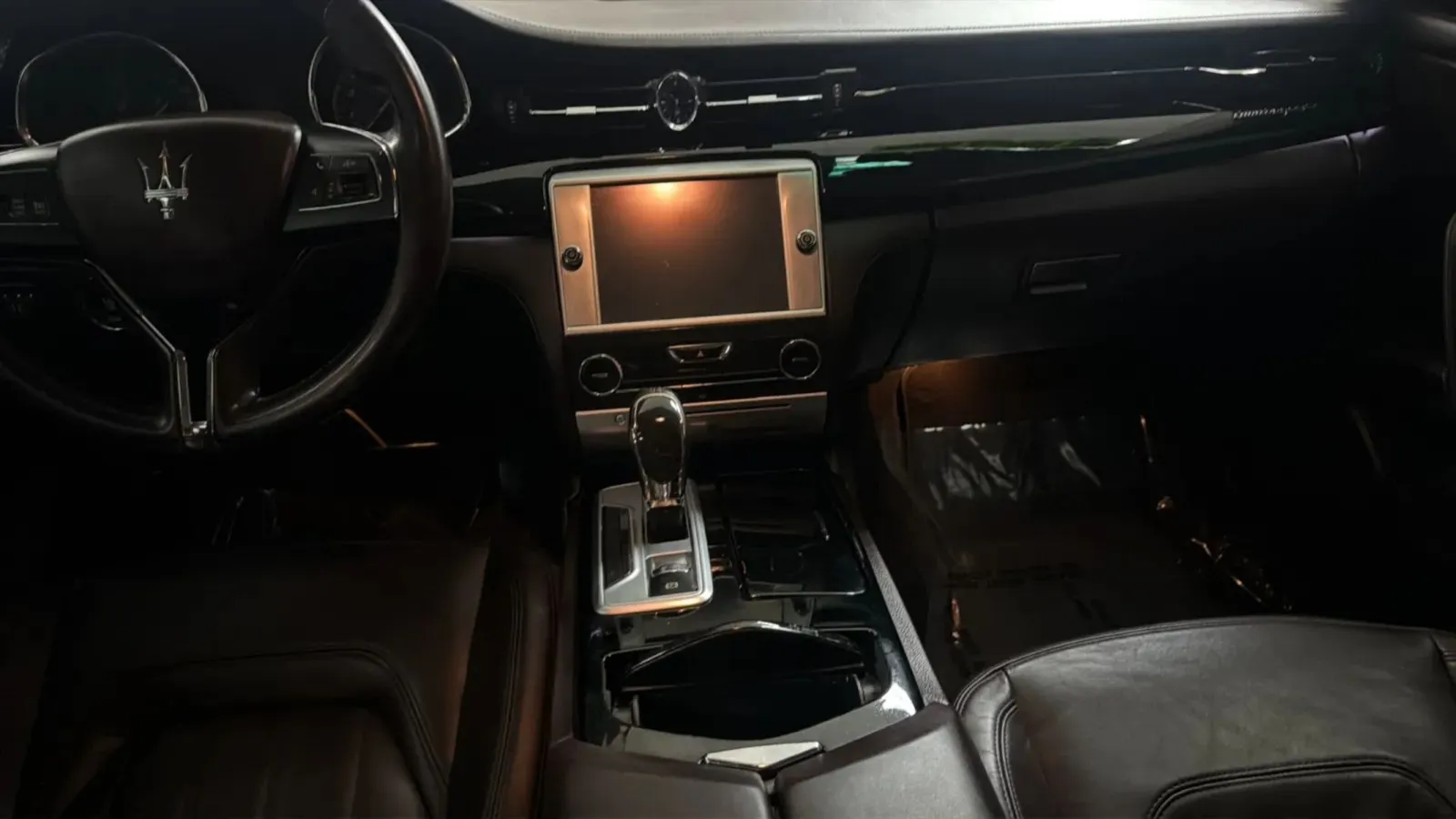 Maserati Quattroporte photo 16