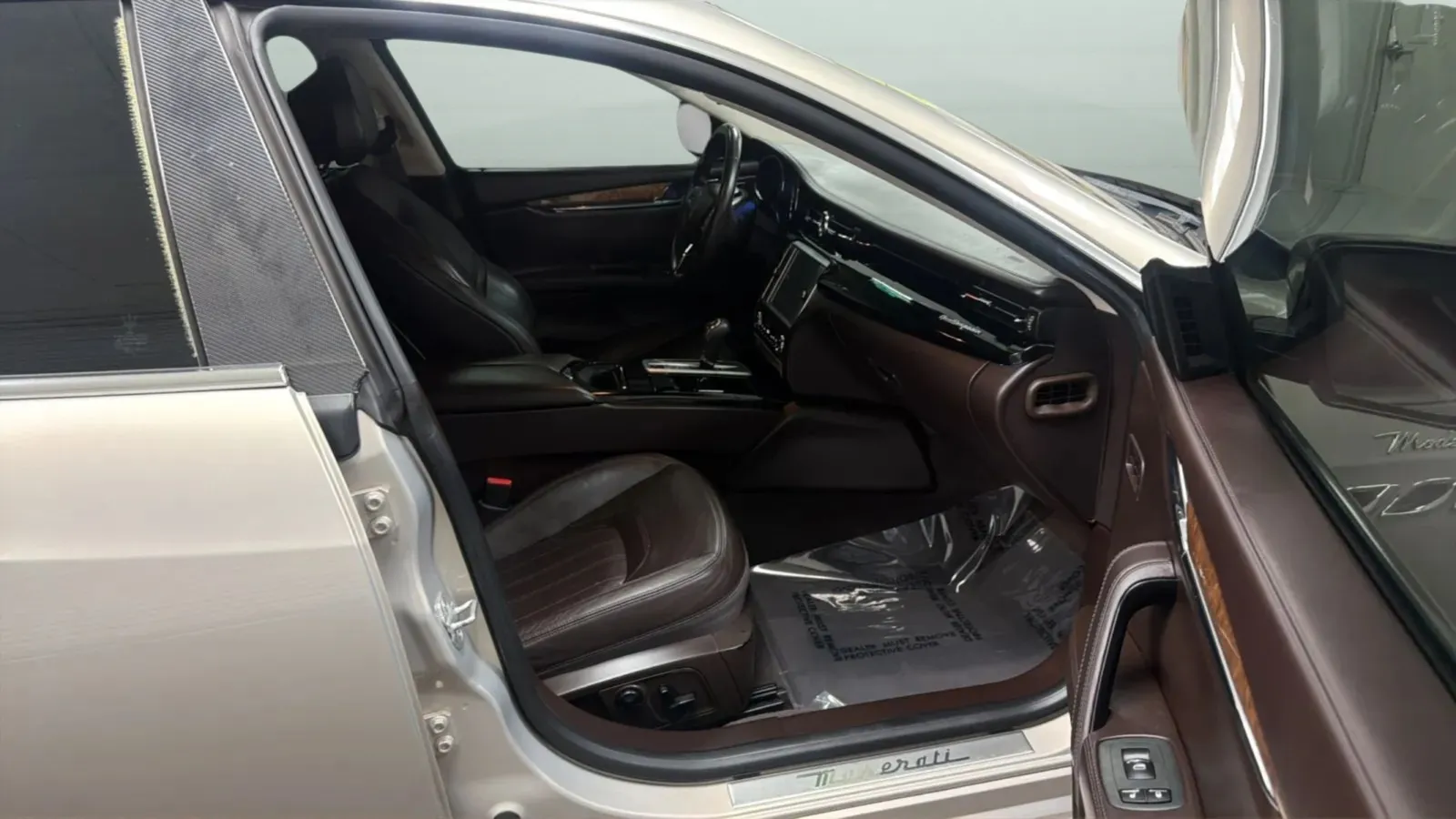 Maserati Quattroporte photo 22