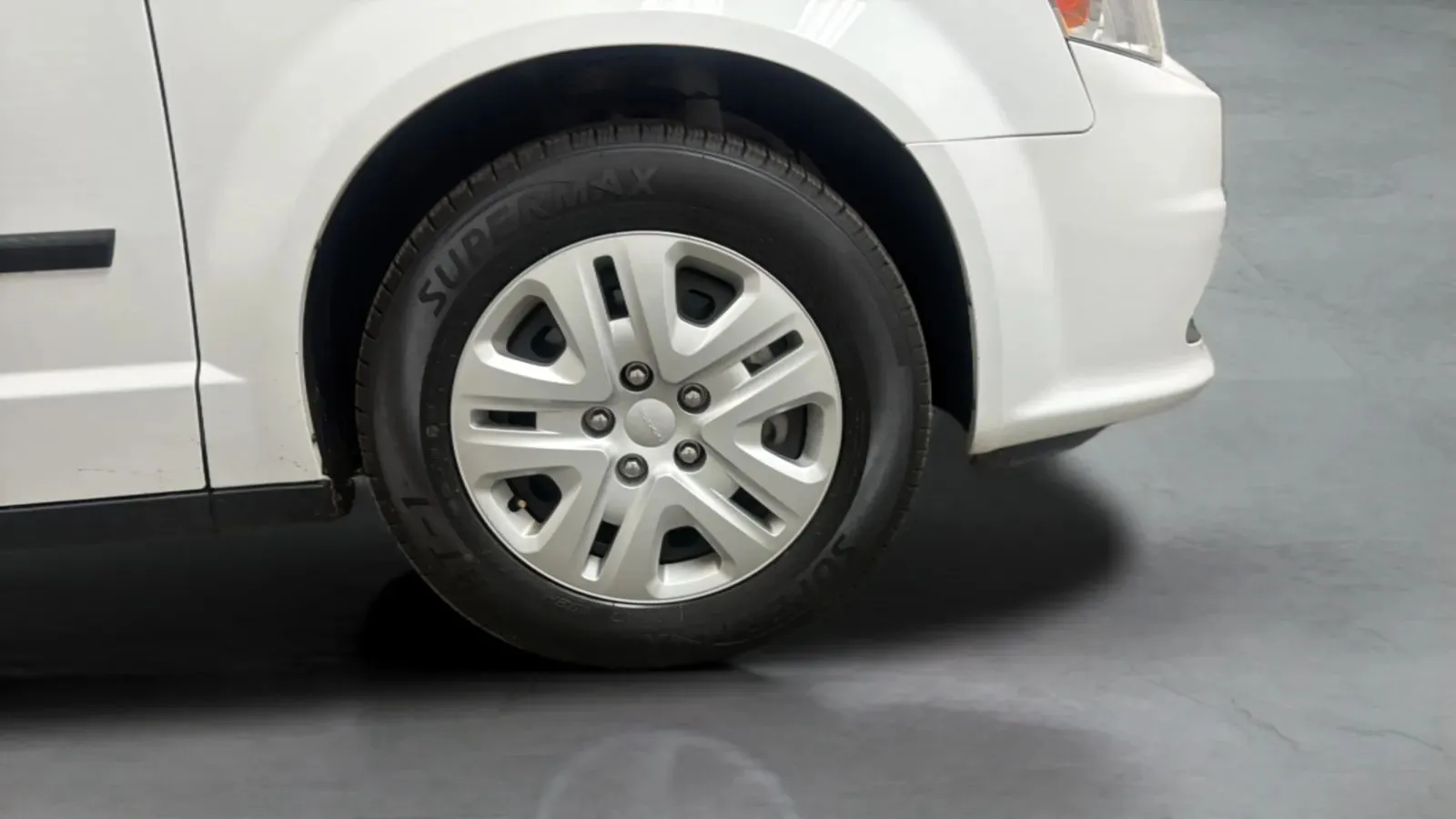 Dodge Grand Caravan photo 23