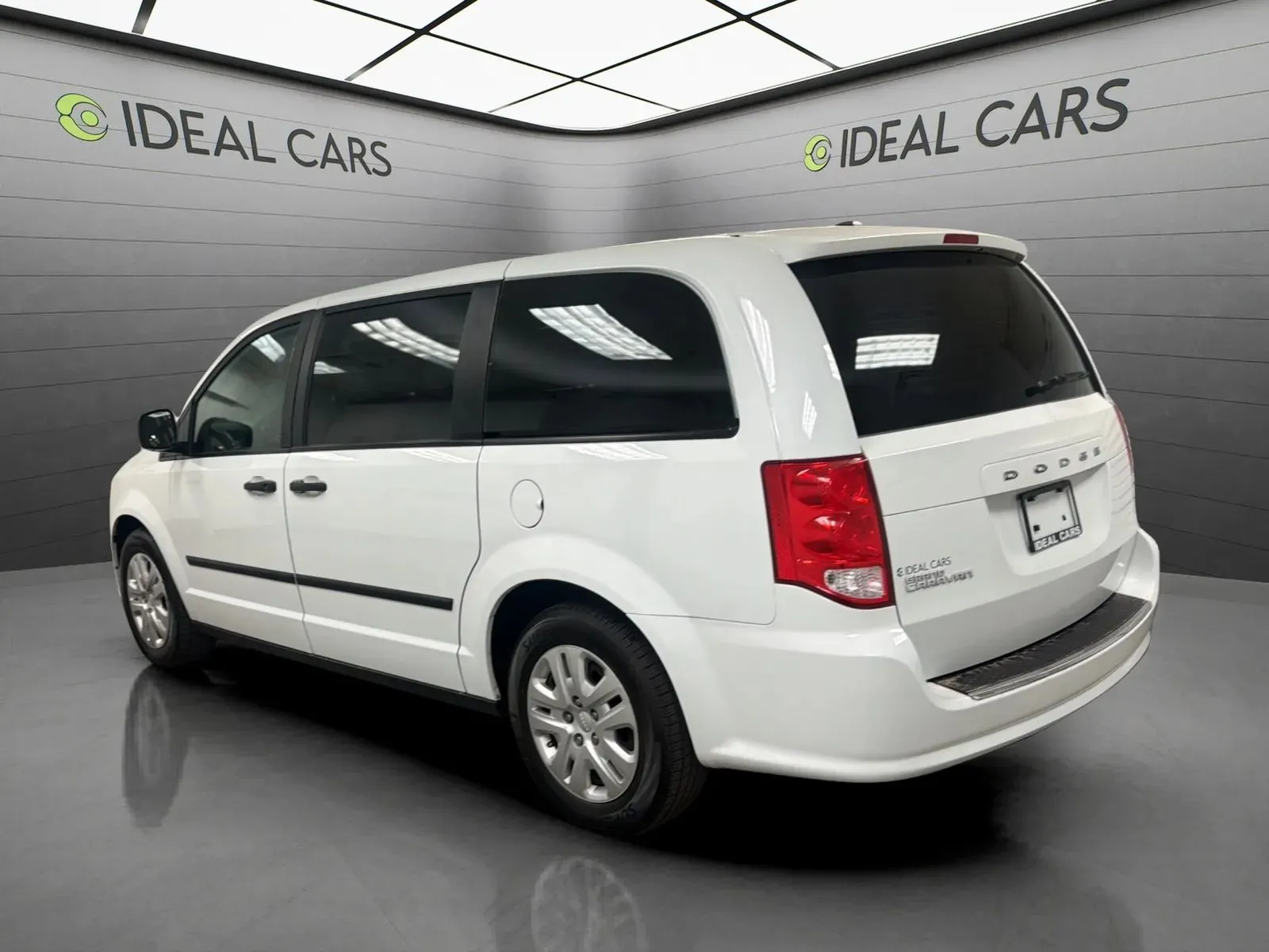 Dodge Grand Caravan photo 7