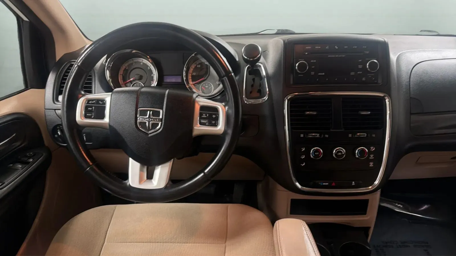 Dodge Grand Caravan photo 10