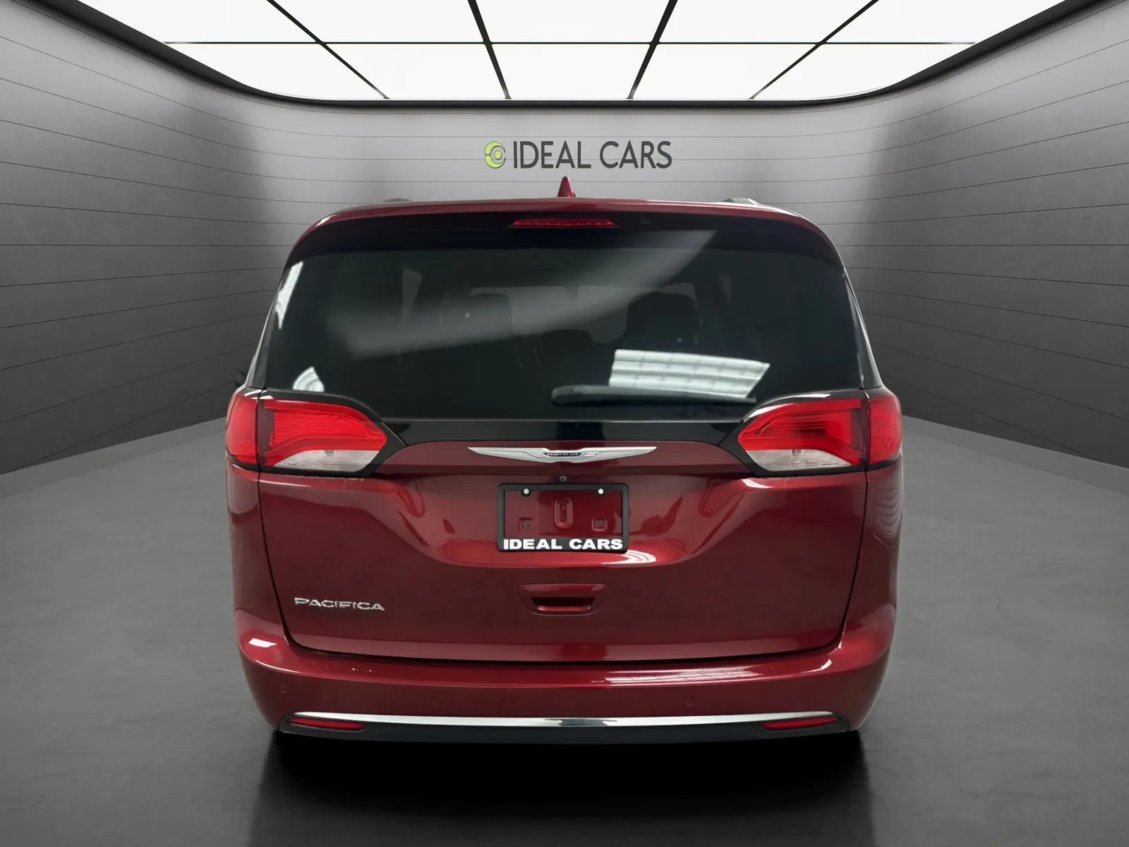 Chrysler Pacifica photo 5