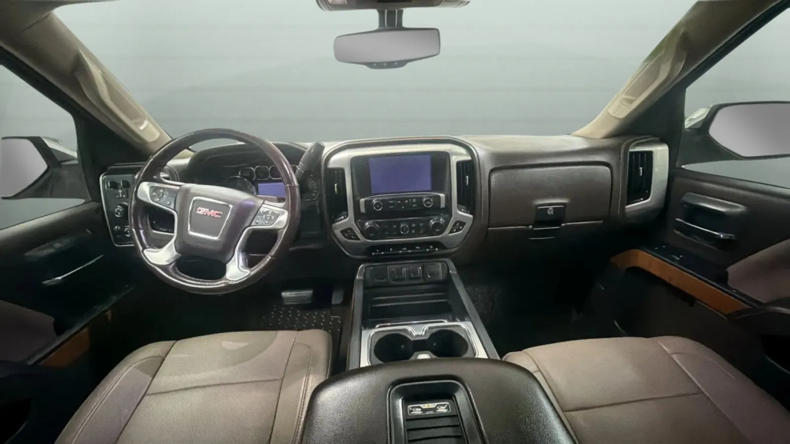 GMC Sierra photo 9