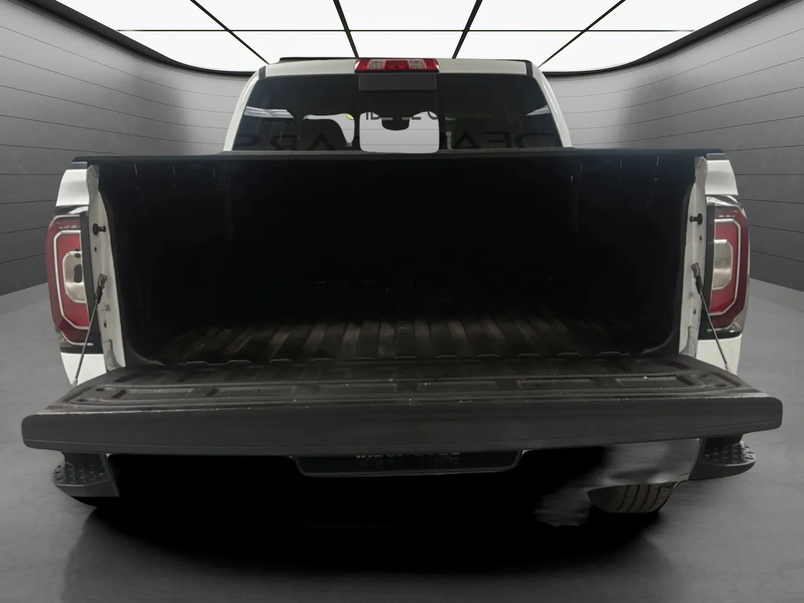 GMC Sierra photo 24