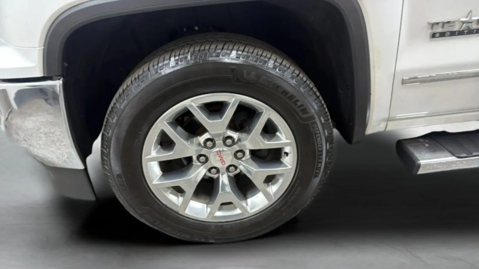 GMC Sierra photo 29