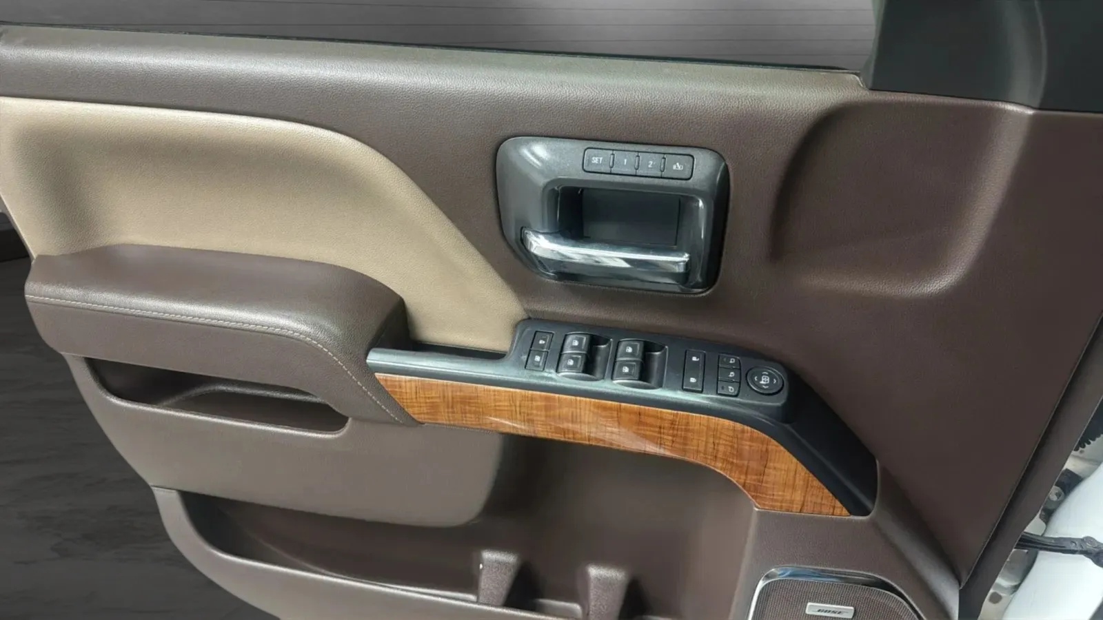 GMC Sierra photo 23