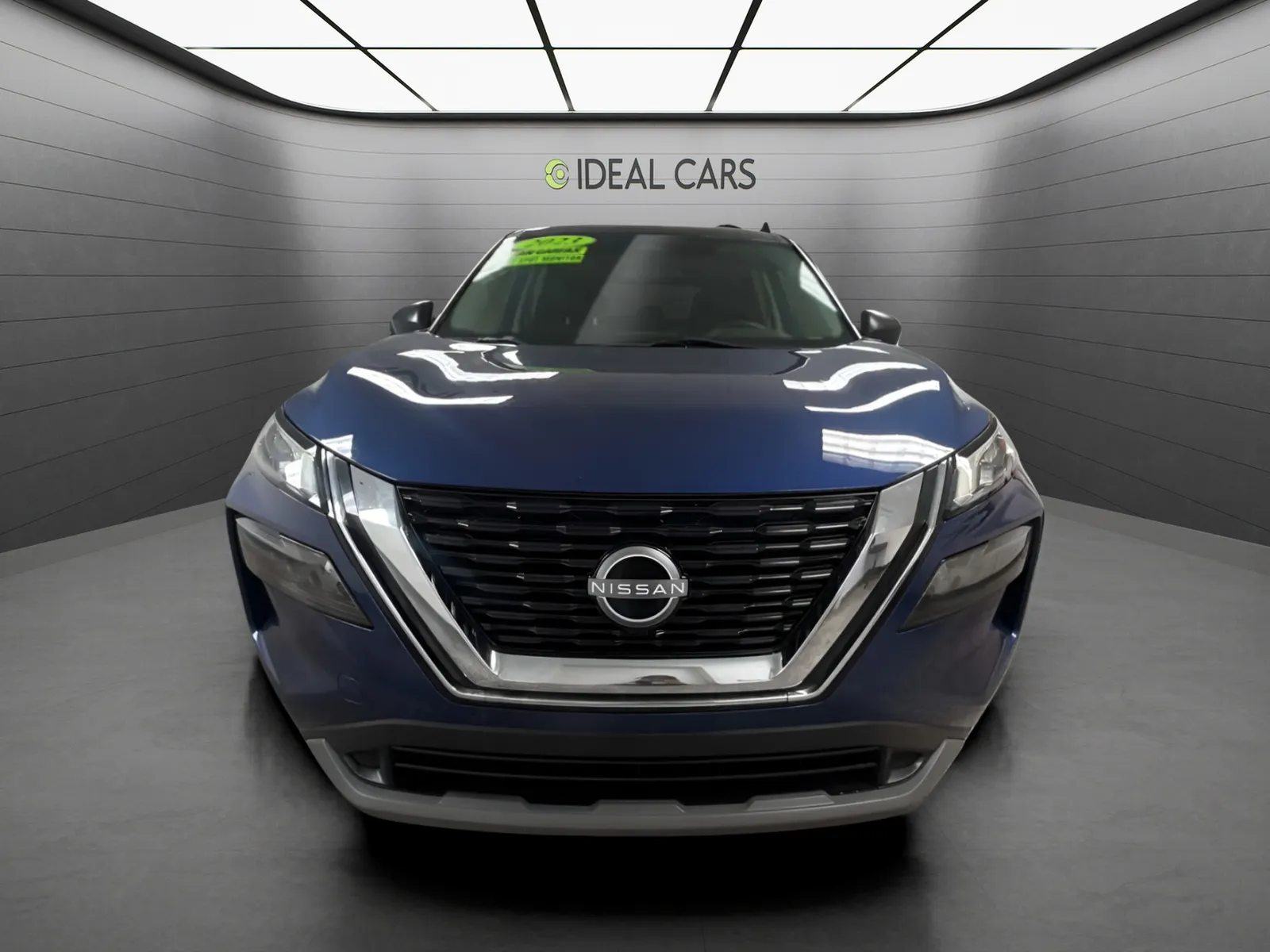 Nissan Rogue photo 2